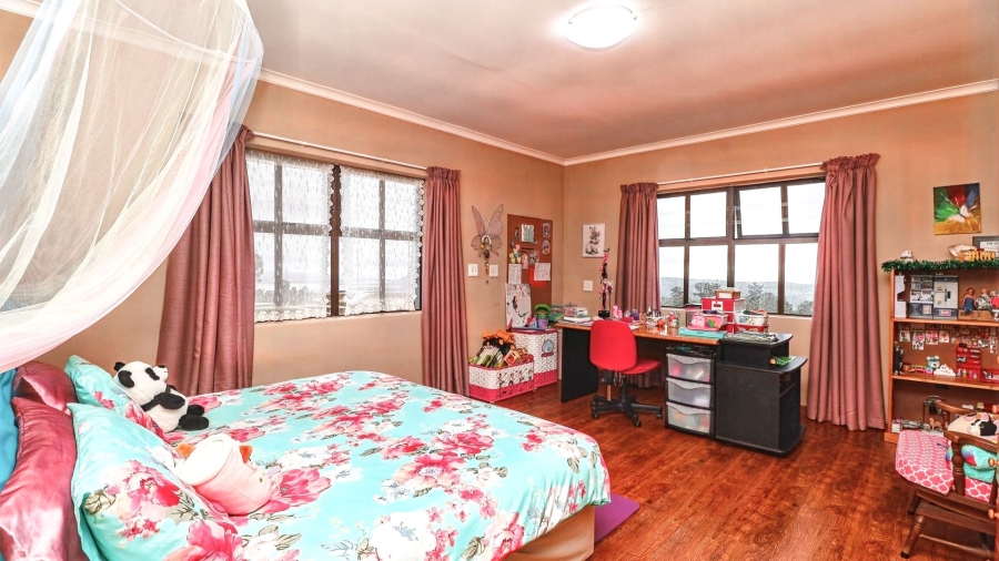 Commercial Property for Sale in Rondevlei Western Cape